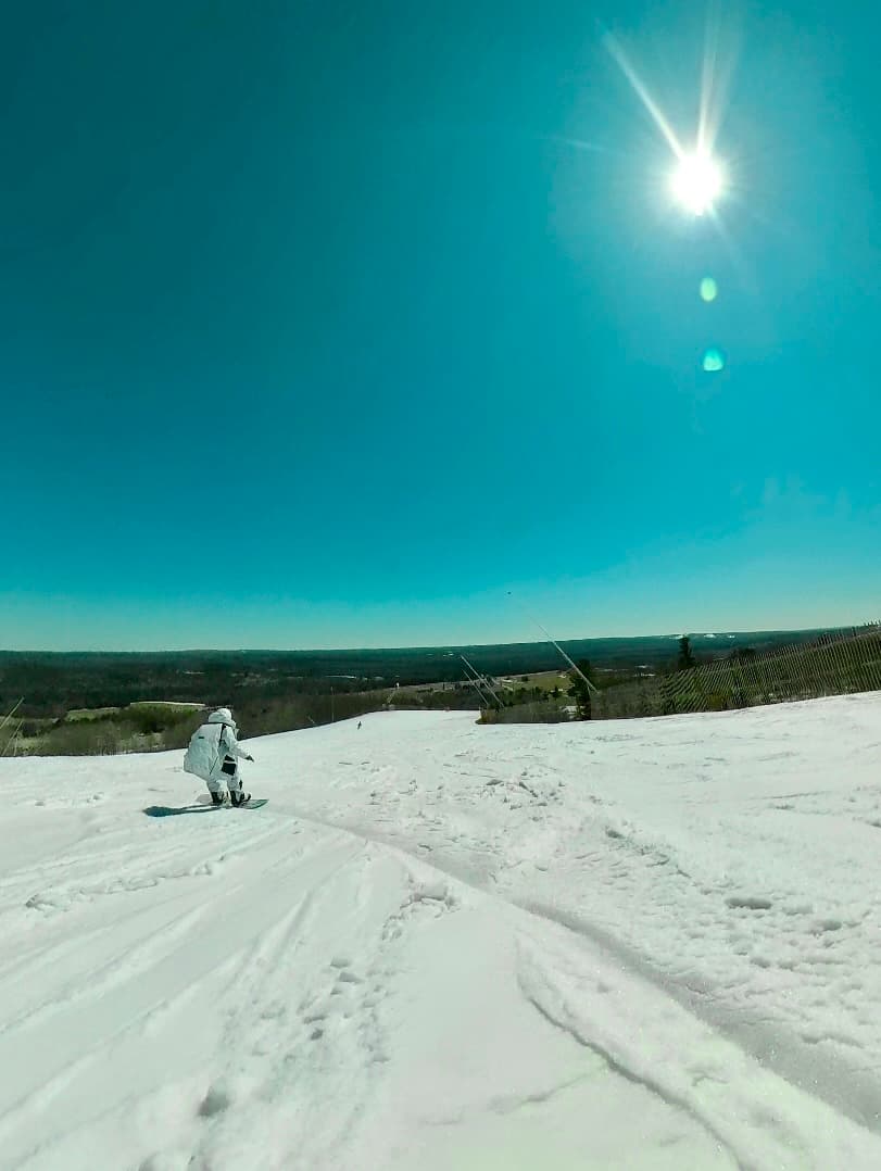 Snowboarding photo